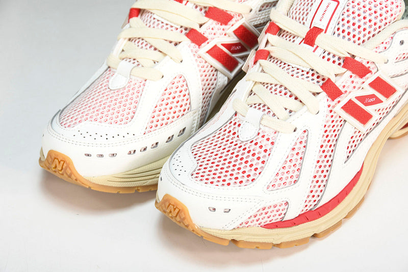 New Balance 1906