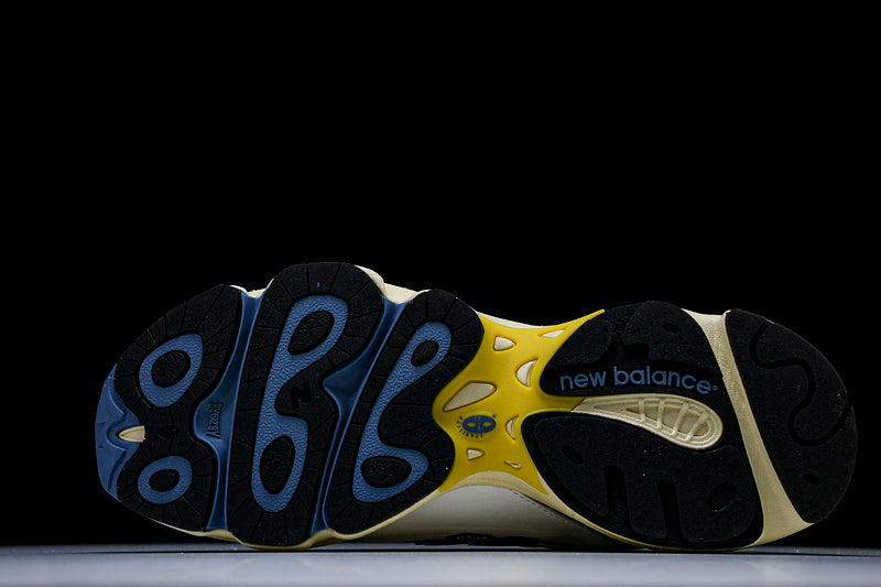 New Balance 1000