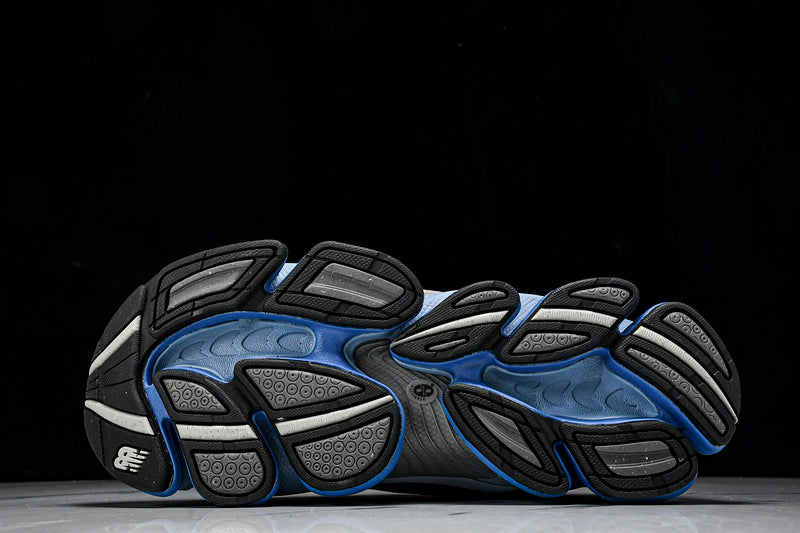 New Balance 2000 Sneakers