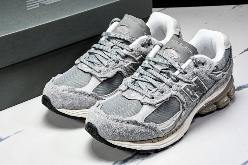 New Balance 2002