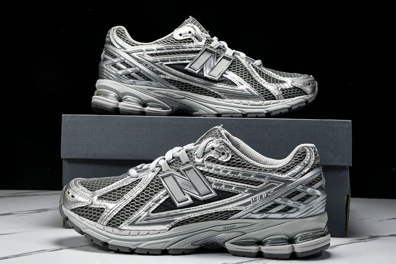 New Balance 1906