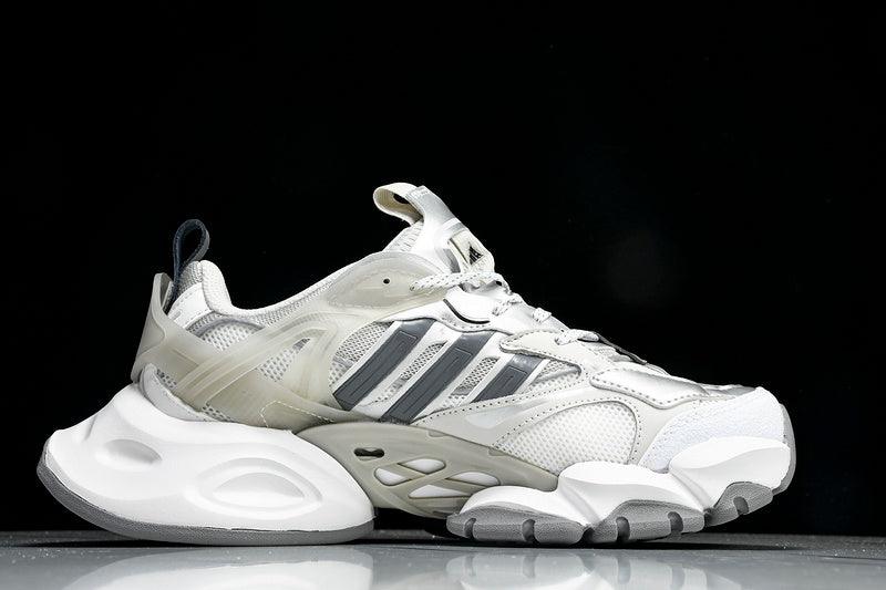 Tênis Adidas XLG