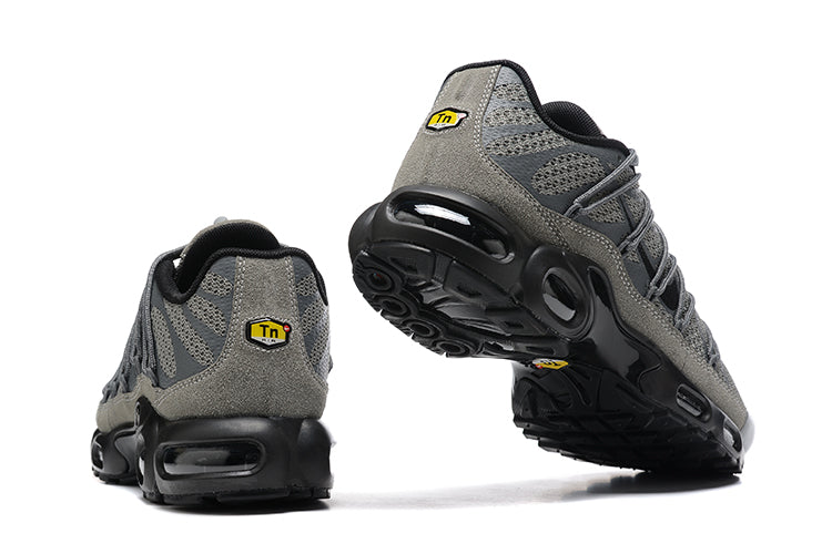 Nike Air Max Plus Utility Cinza