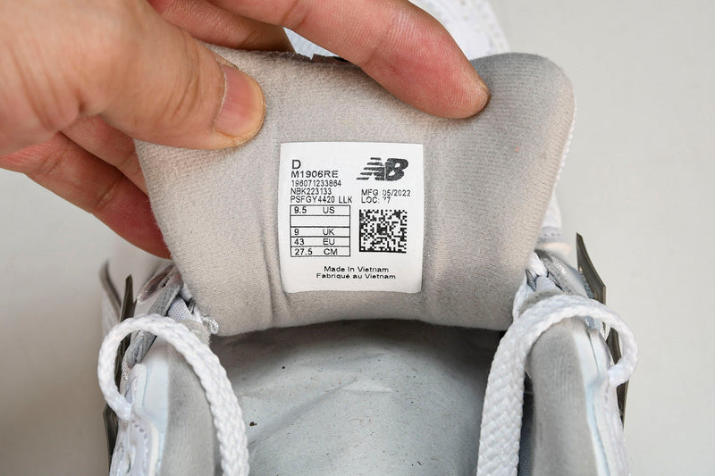 New Balance 1906