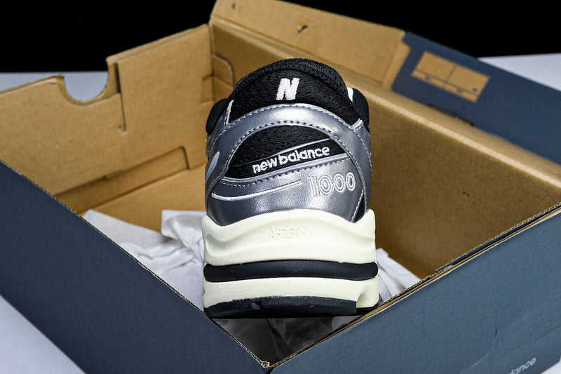 New Balance 1000