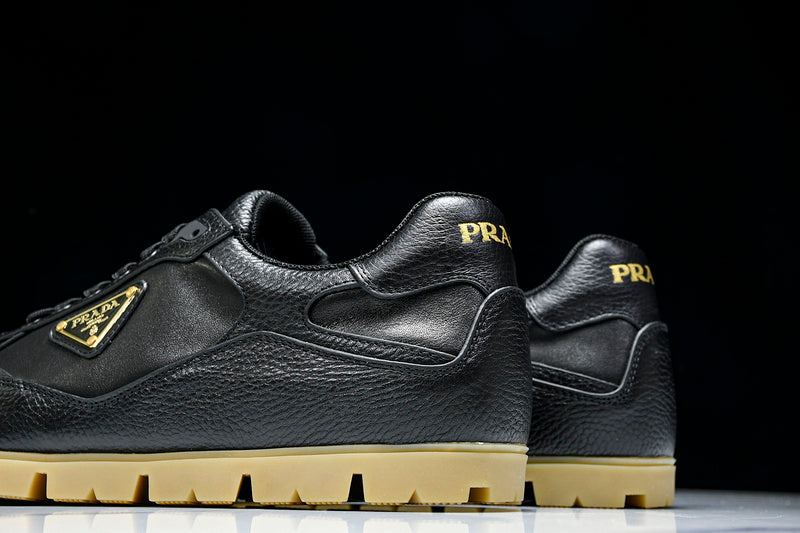 Tênis Prada
