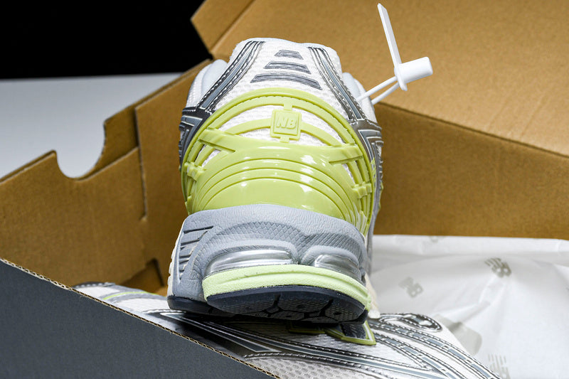 New Balance 1906