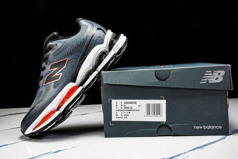 New Balance 2000 Sneakers