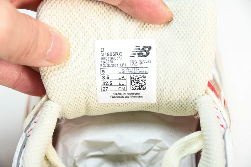 New Balance 1906