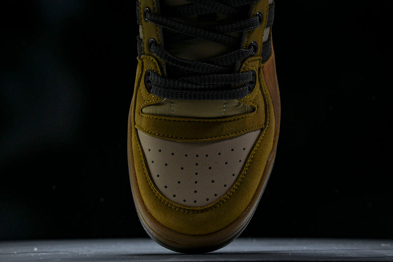 Tênis Adidas x Bad Bunny