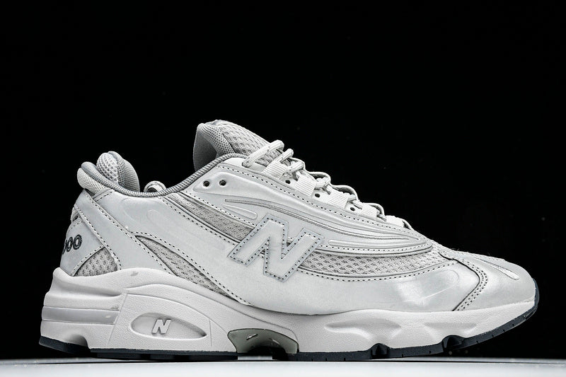 New Balance 1000