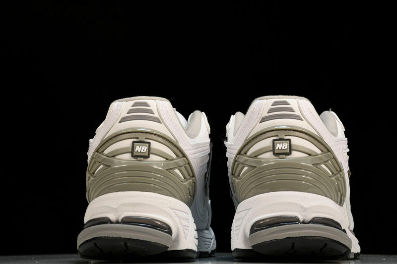 New Balance 1906