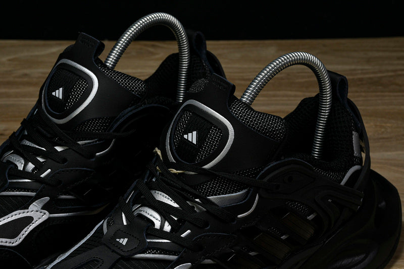 Tênis Adidas XLG