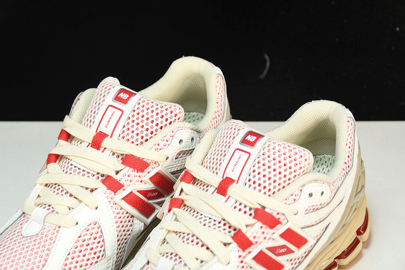 New Balance 1906