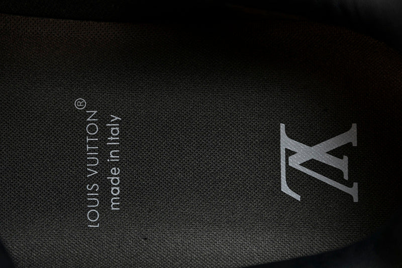 Tênis Louis Vuitton
