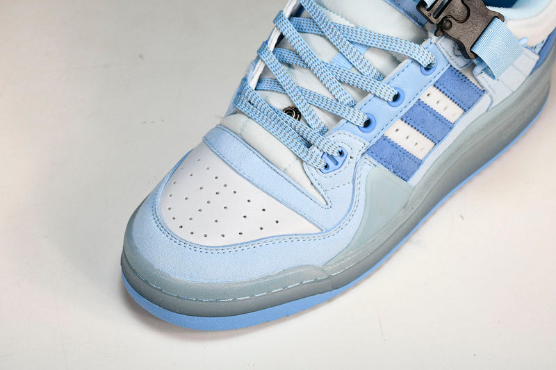 Tênis Adidas x Bad Bunny