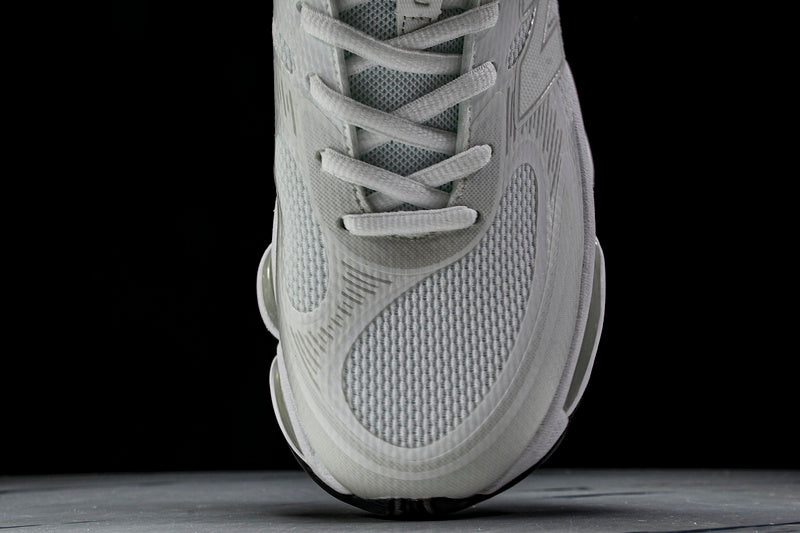 New Balance 2000 Sneakers