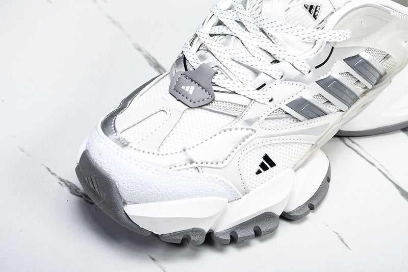 Tênis Adidas XLG