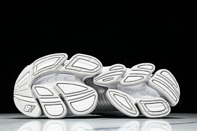 New Balance 2000 Sneakers