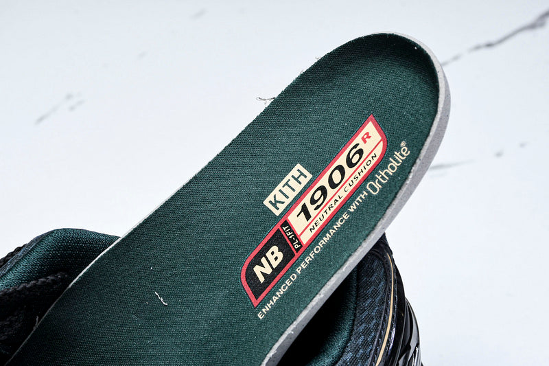 New Balance 1906
