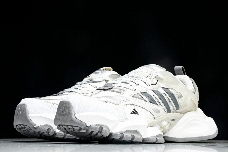 Tênis Adidas XLG