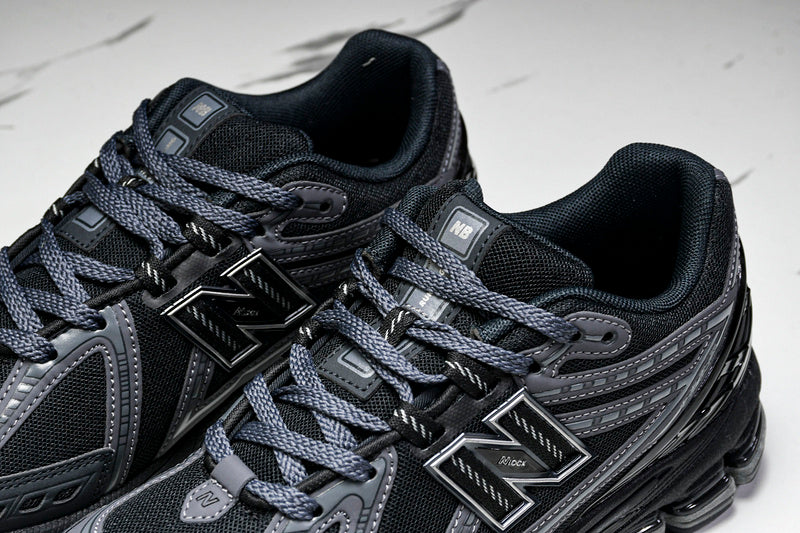 New Balance 1906