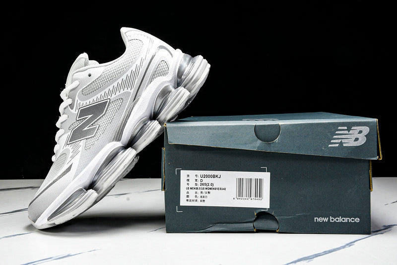 New Balance 2000 Sneakers