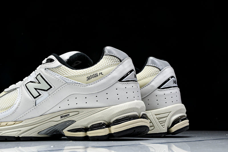 New Balance 2002