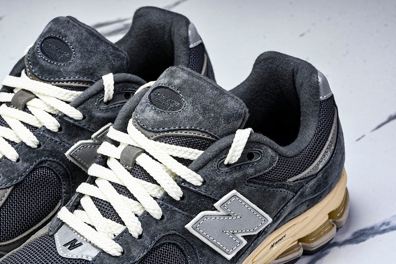 New Balance 2002