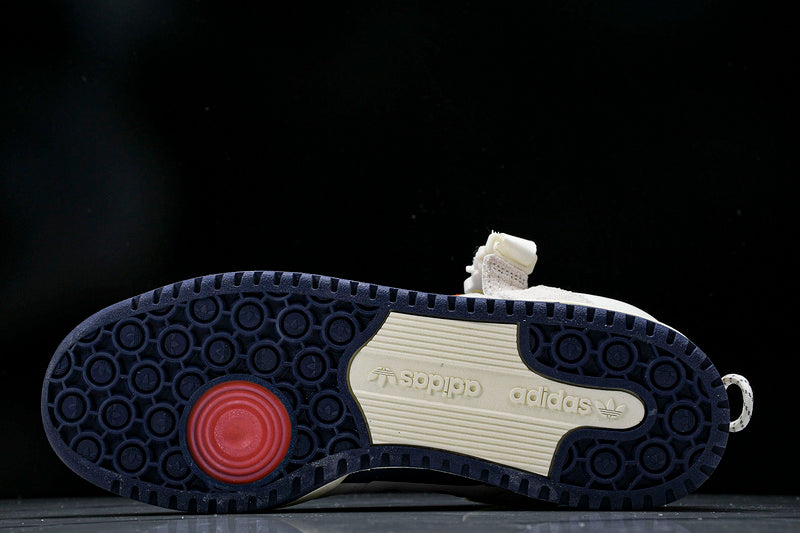 Tênis Adidas x Bad Bunny