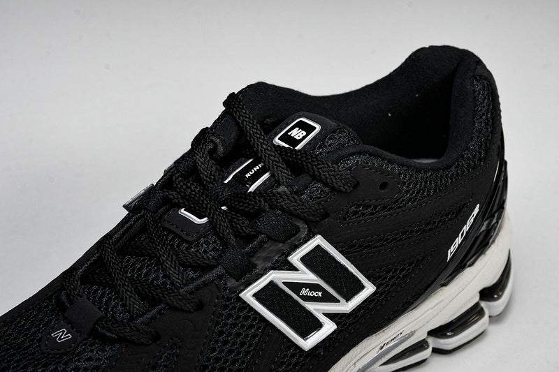 New Balance 1906