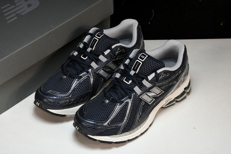 New Balance 1906