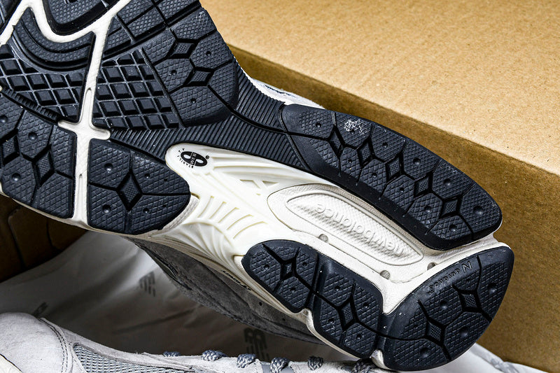 New Balance 2002