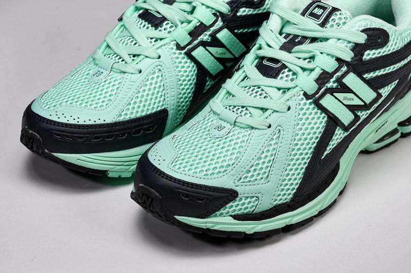 New Balance 1906