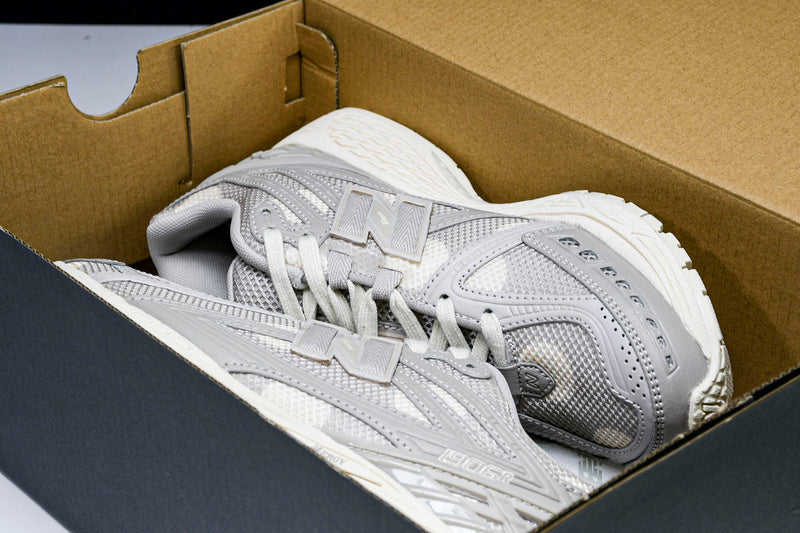 New Balance 1906