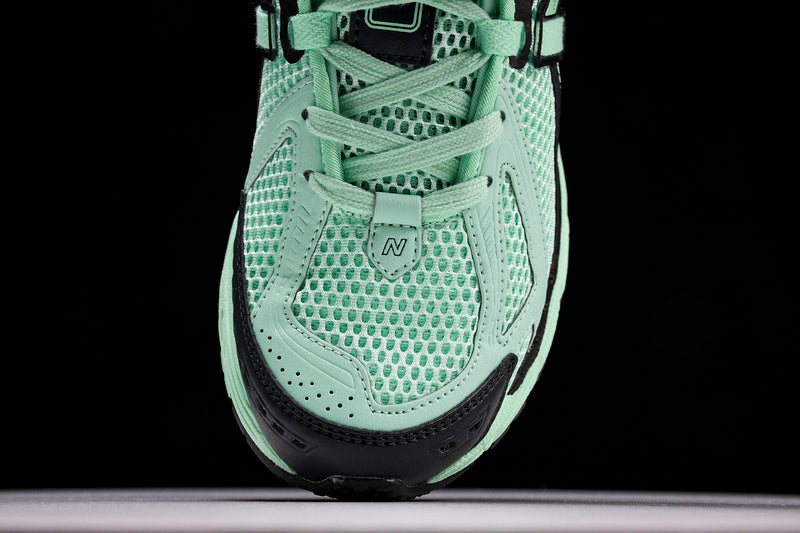 New Balance 1906