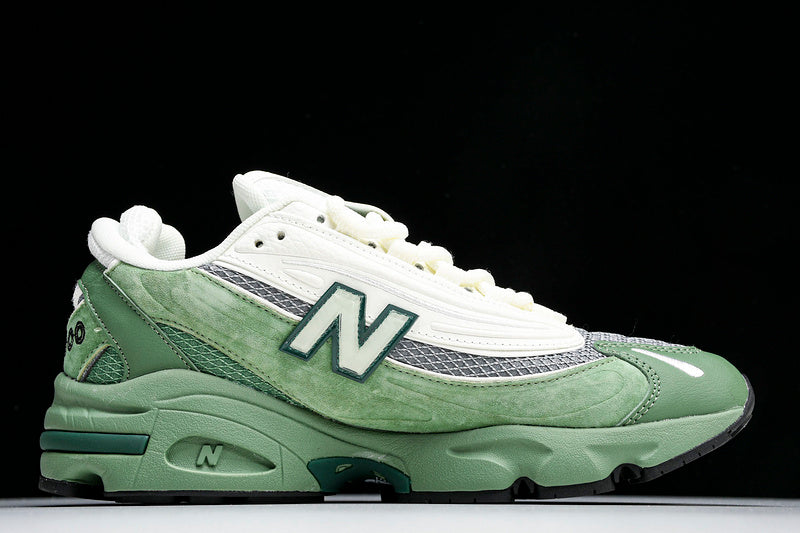 New Balance 1000