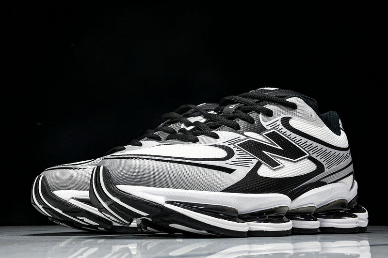 New Balance 2000 Sneakers