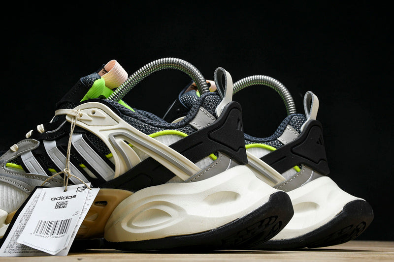 Tênis Adidas XLG