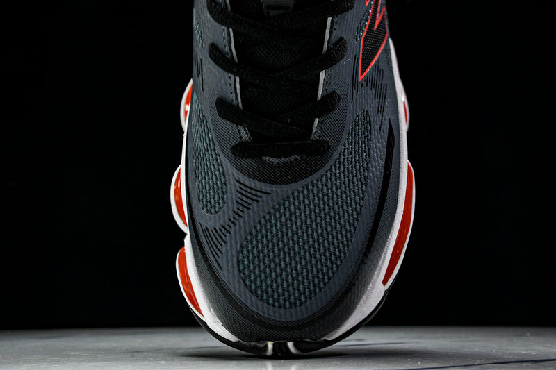 New Balance 2000 Sneakers