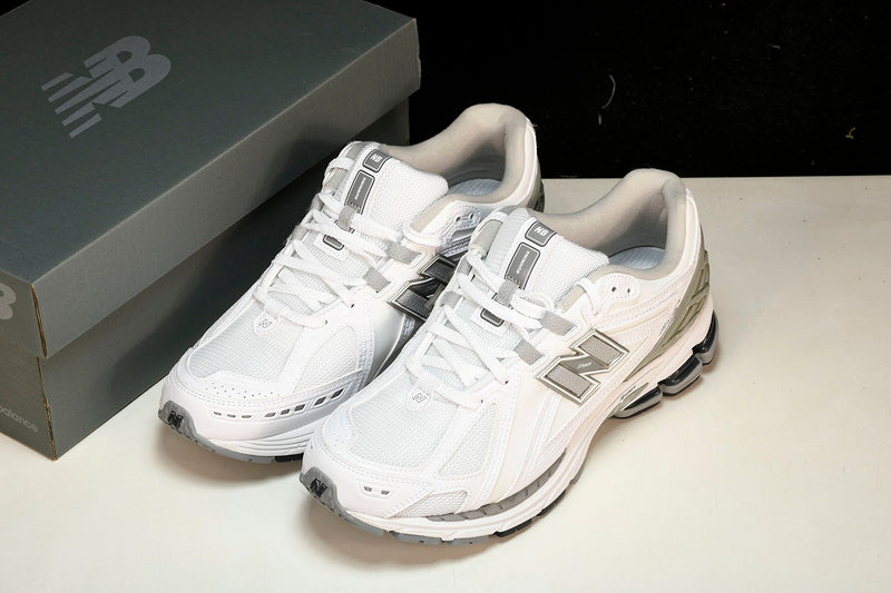 New Balance 1906