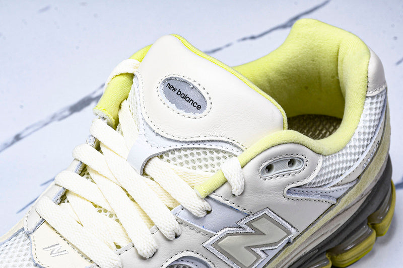 New Balance 2002