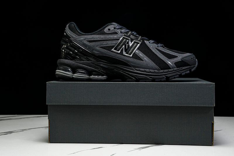 New Balance 1906