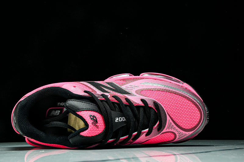 New Balance 2000 Sneakers