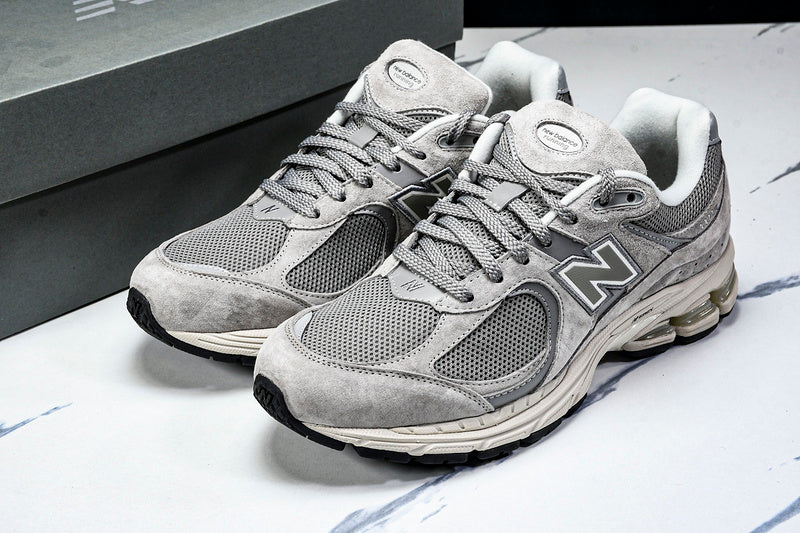 New Balance 2002