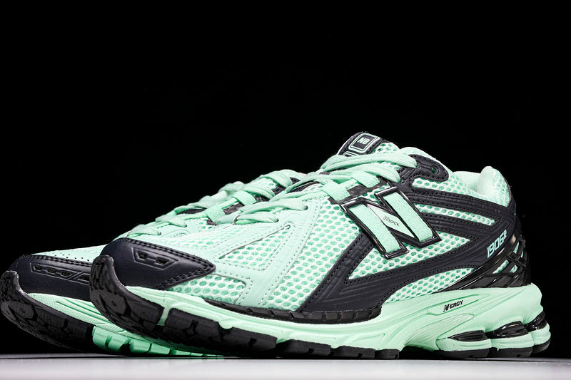 New Balance 1906
