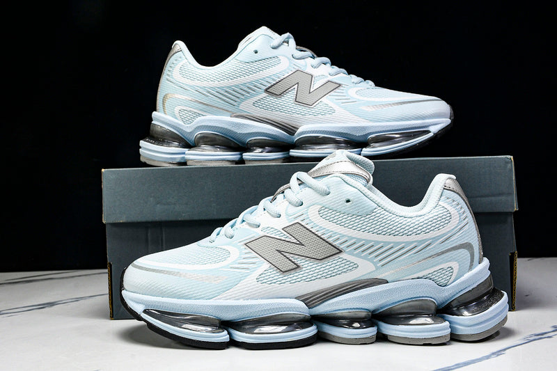 New Balance 2000 Sneakers