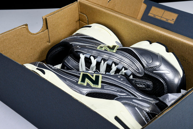 New Balance 1000