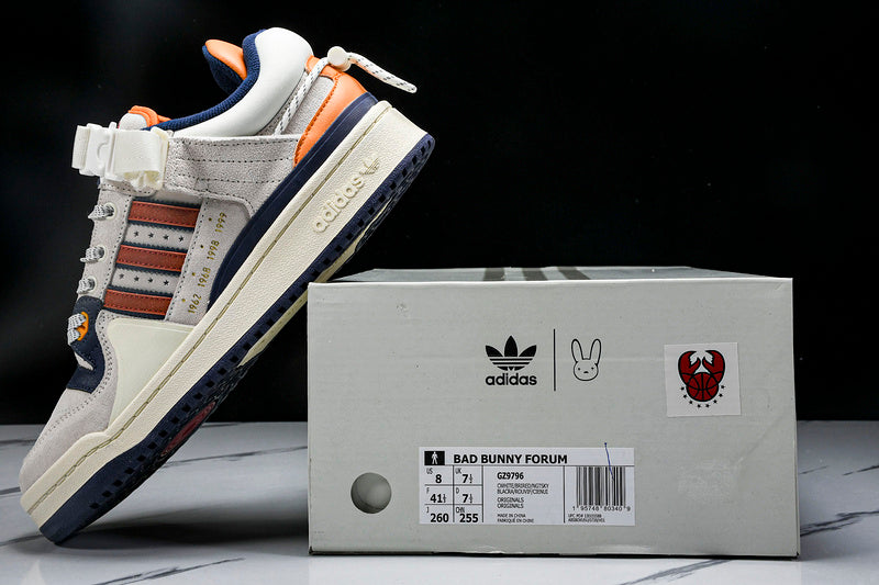 Tênis Adidas x Bad Bunny