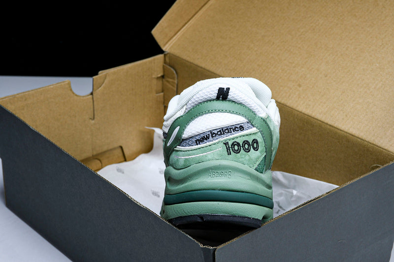New Balance 1000